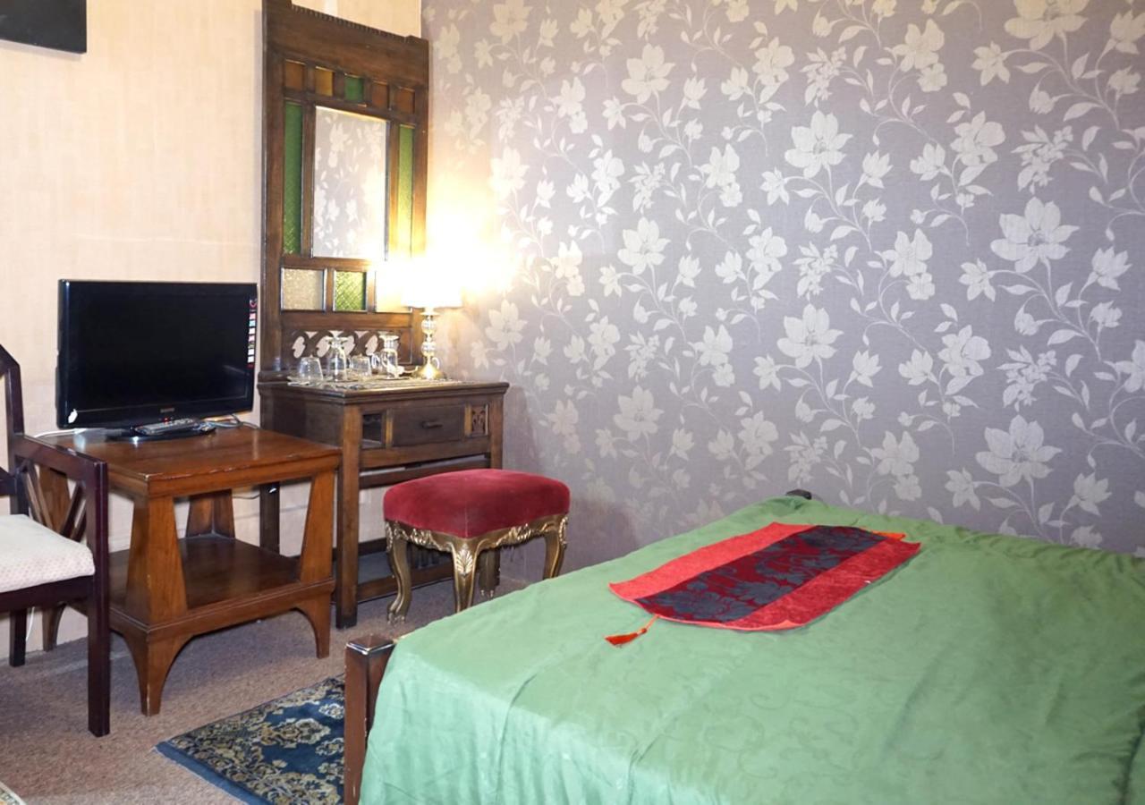 Badjoeri Ethnic Wooden Homestay Bandung Eksteriør billede