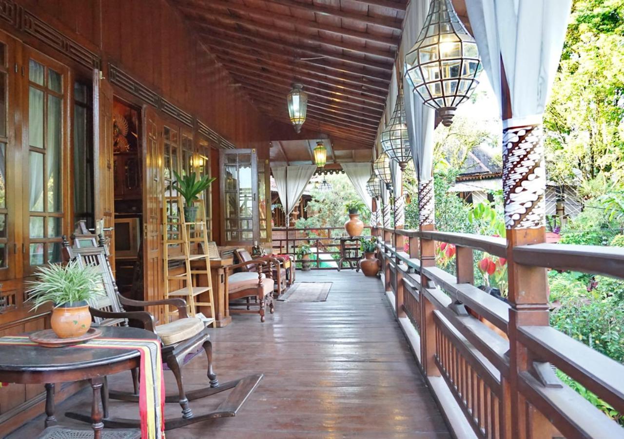 Badjoeri Ethnic Wooden Homestay Bandung Eksteriør billede